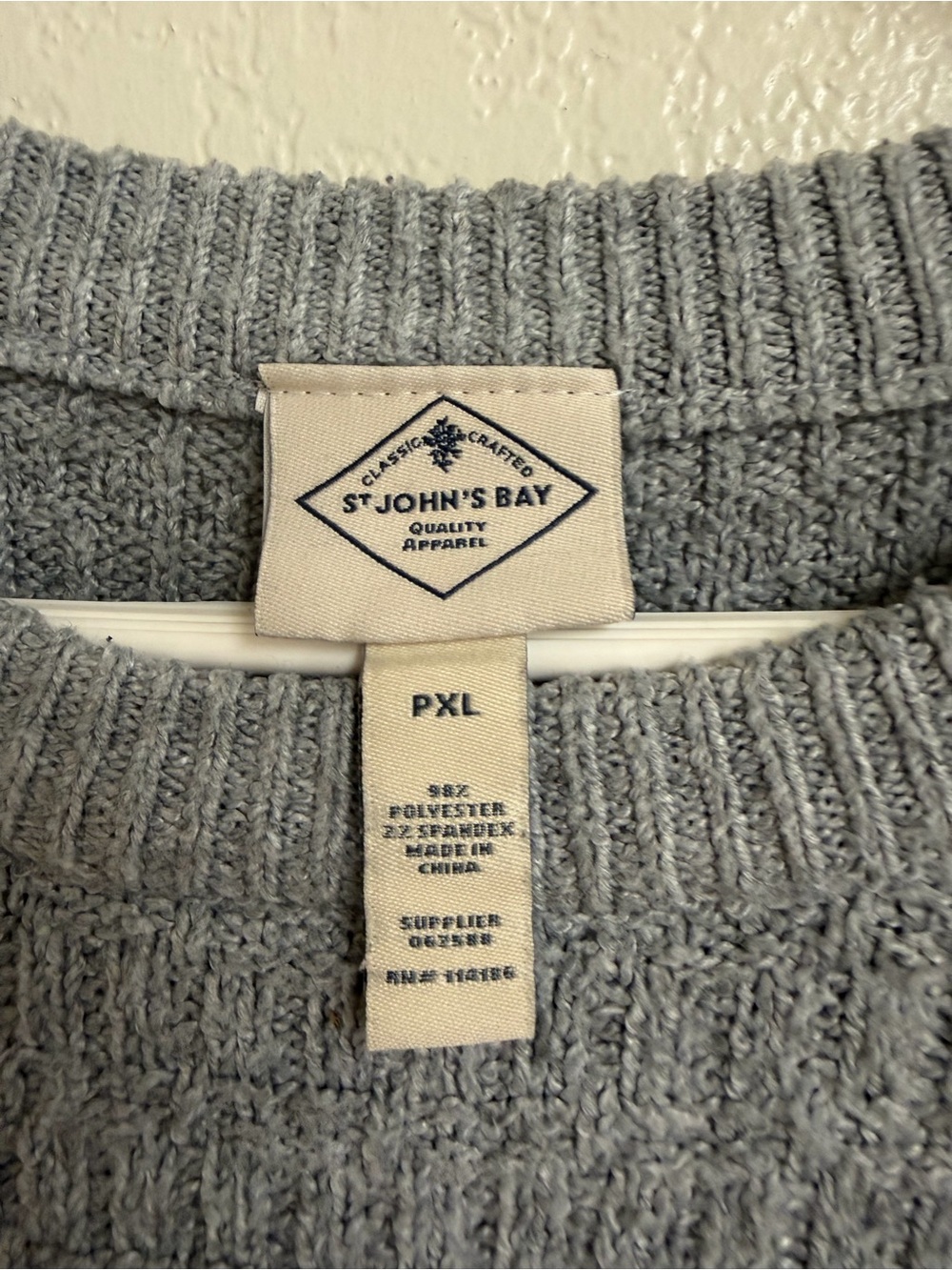St. John's Bay Light Gray Crewneck Sweater - Picture 3 of 3